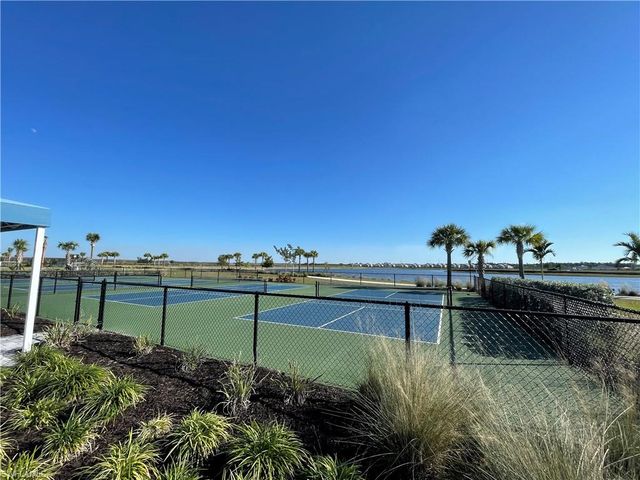 4013 Perseus ST, Naples, FL 34120