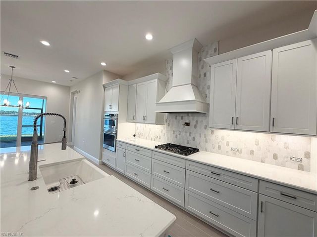 4013 Perseus ST, Naples, FL 34120