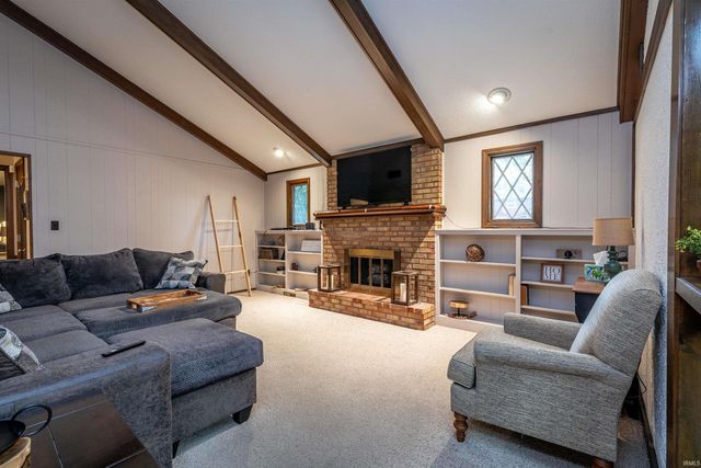 5924 Hallowell Place, Fort Wayne, IN 46815