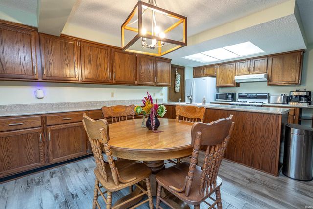 5924 Hallowell Place, Fort Wayne, IN 46815