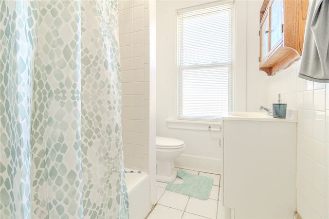 121 Sumner Ave, Forest Hills Boro, PA 15221