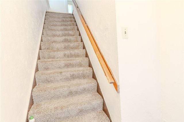 121 Sumner Ave, Forest Hills Boro, PA 15221