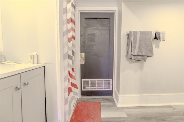 121 Sumner Ave, Forest Hills Boro, PA 15221