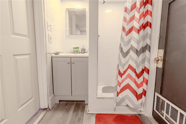 121 Sumner Ave, Forest Hills Boro, PA 15221