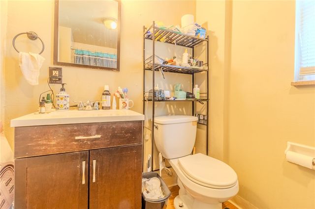 121 Sumner Ave, Forest Hills Boro, PA 15221