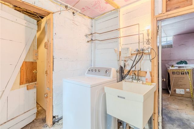 121 Sumner Ave, Forest Hills Boro, PA 15221