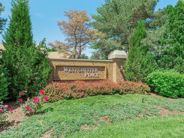 2821 Ashton Court, Westchester, IL 60154