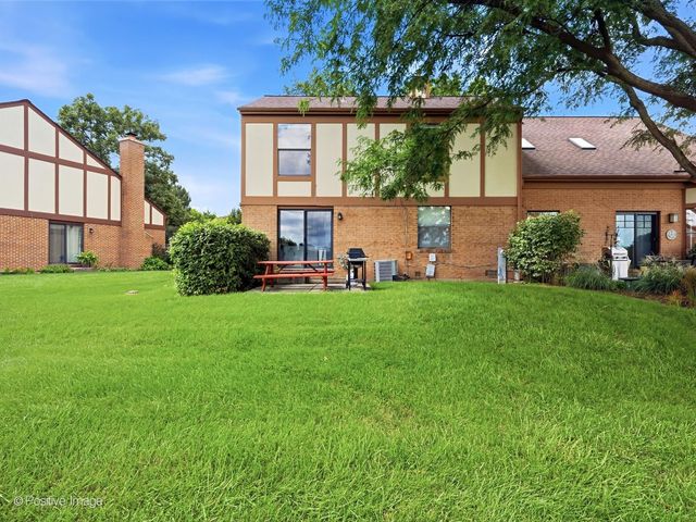 2821 Ashton Court, Westchester, IL 60154