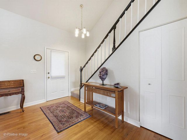 2821 Ashton Court, Westchester, IL 60154