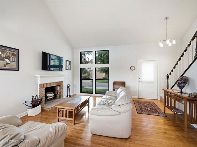 2821 Ashton Court, Westchester, IL 60154