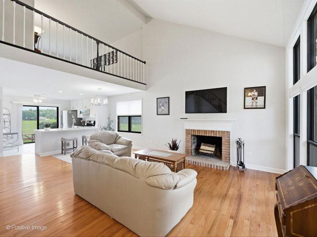 2821 Ashton Court, Westchester, IL 60154