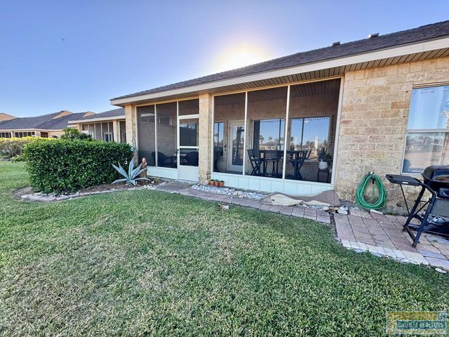 37 Torrey Pines Dr., Laguna Vista, TX 78578