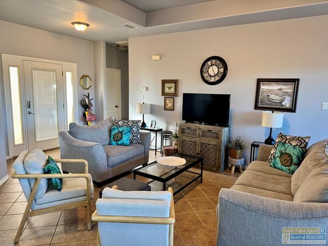 37 Torrey Pines Dr., Laguna Vista, TX 78578