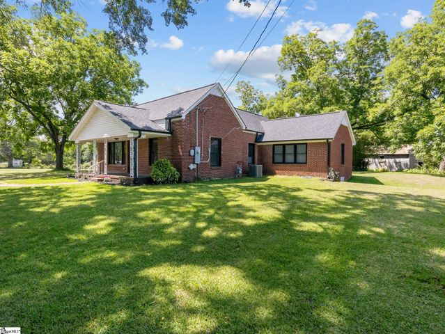 1125 Friendship Road, Seneca, SC 29678