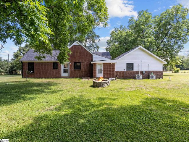 1125 Friendship Road, Seneca, SC 29678