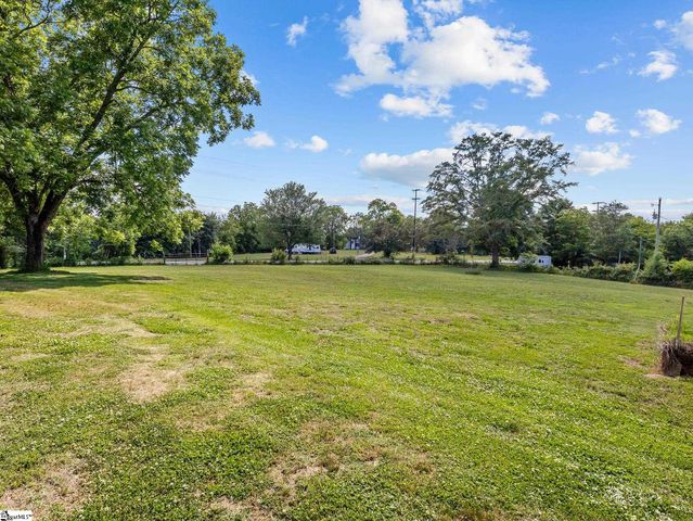 1125 Friendship Road, Seneca, SC 29678