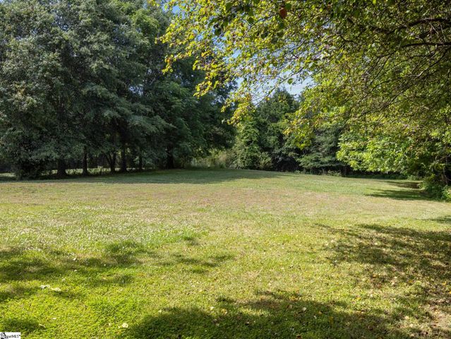 1125 Friendship Road, Seneca, SC 29678