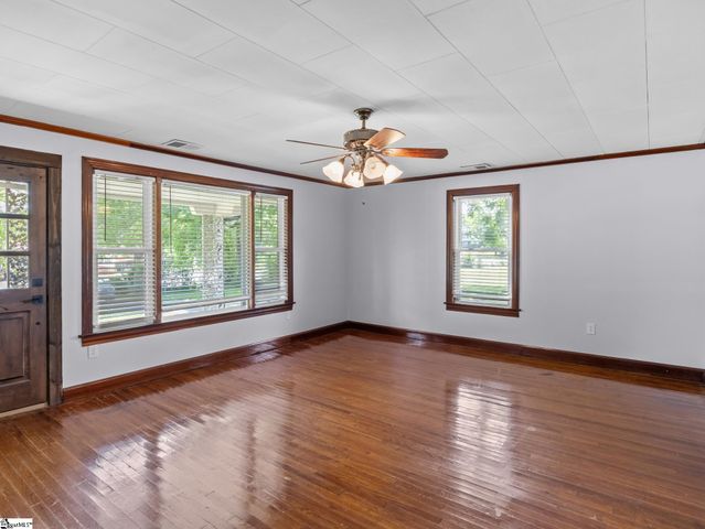 1125 Friendship Road, Seneca, SC 29678