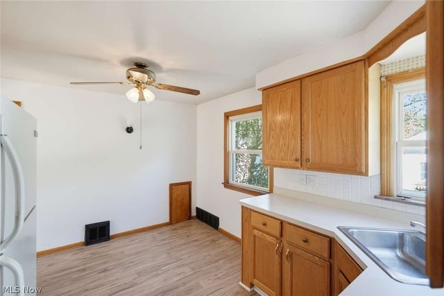 864 Lincoln Boulevard, Bedford, OH 44146