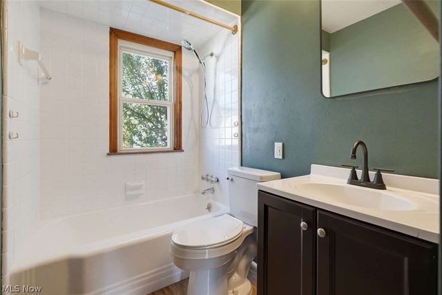864 Lincoln Boulevard, Bedford, OH 44146