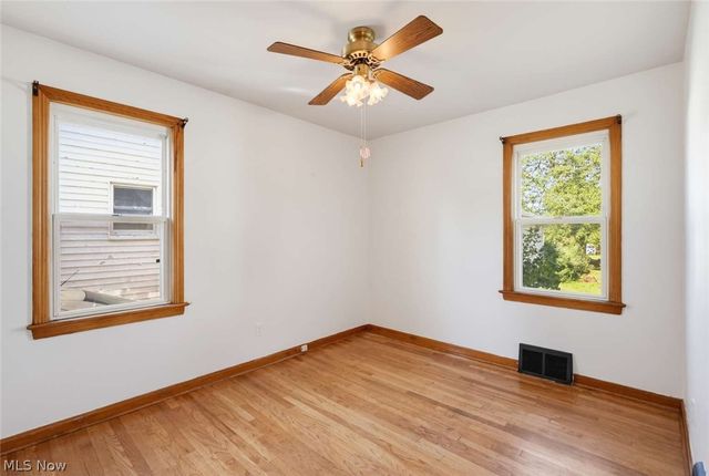 864 Lincoln Boulevard, Bedford, OH 44146