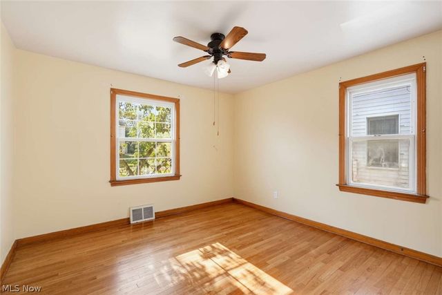 864 Lincoln Boulevard, Bedford, OH 44146
