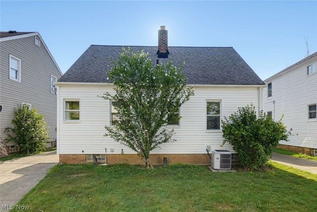 864 Lincoln Boulevard, Bedford, OH 44146