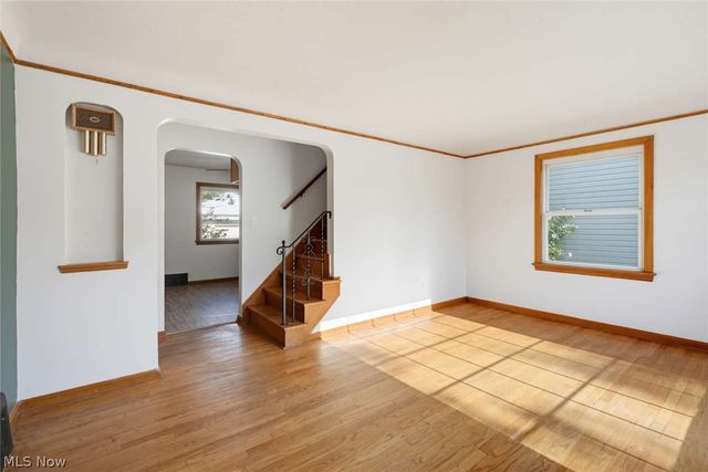 864 Lincoln Boulevard, Bedford, OH 44146