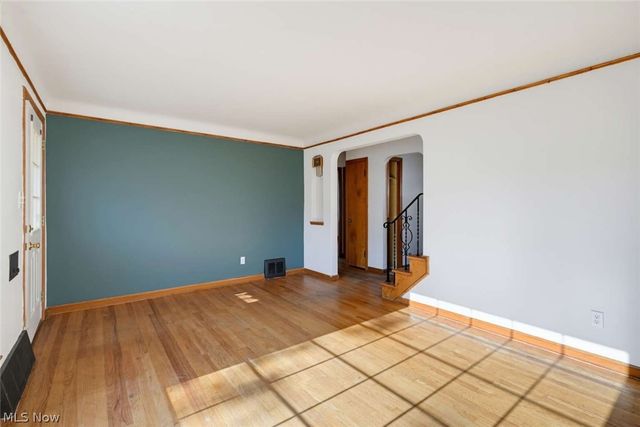 864 Lincoln Boulevard, Bedford, OH 44146