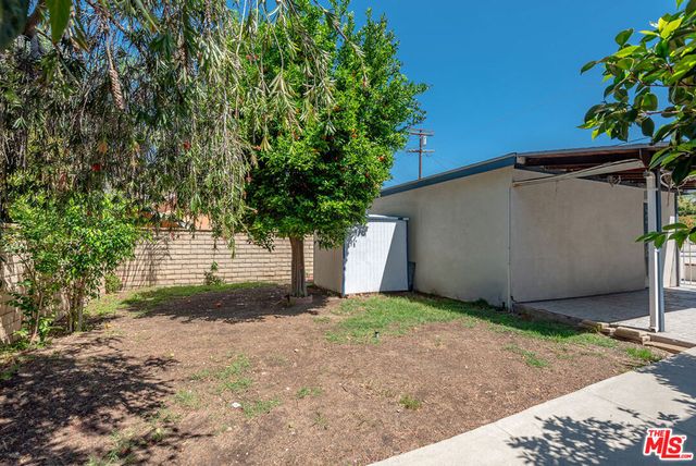 8001 Wentworth Street, Sunland, CA 91040