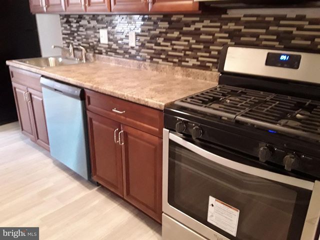 5818 WOODCREST AVE, Philadelphia, PA 19131