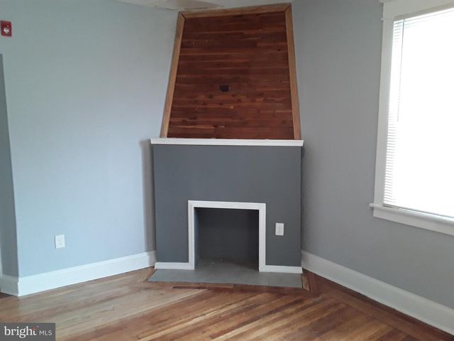 5818 WOODCREST AVE, Philadelphia, PA 19131