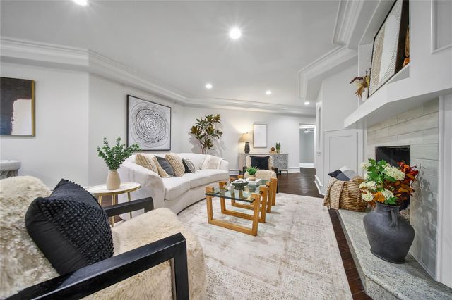 2102 Brimberry Street, Houston, TX 77018