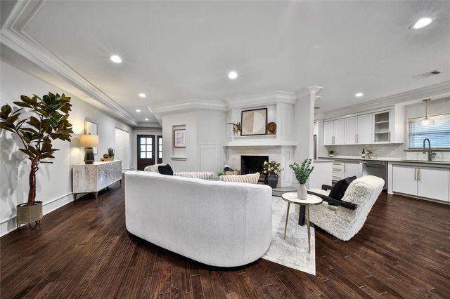 2102 Brimberry Street, Houston, TX 77018