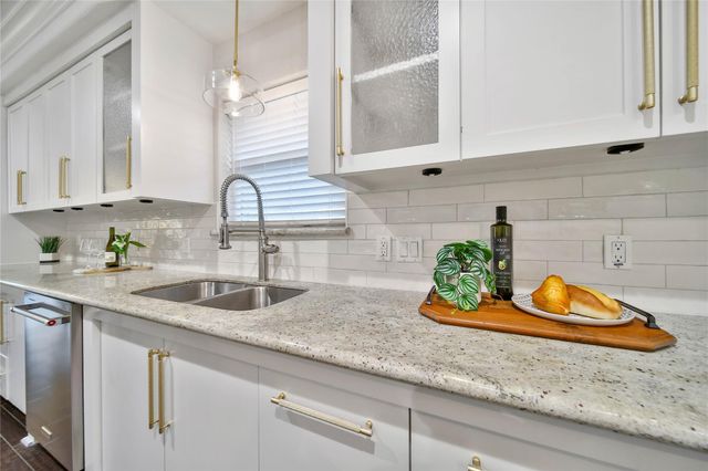 2102 Brimberry Street, Houston, TX 77018