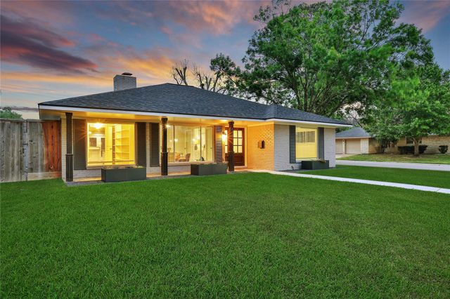 2102 Brimberry Street, Houston, TX 77018