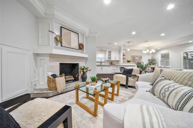 2102 Brimberry Street, Houston, TX 77018