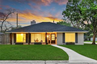 2102 Brimberry Street, Houston, TX 77018