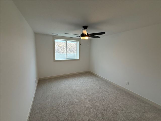 14212 Catalpa Drive, Urbandale, IA 50323