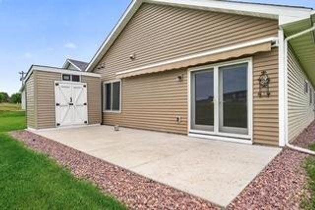 211 8th Avenue NE, Isanti, MN 55040