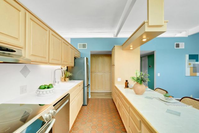 7747 Eastgate Ave, Citrus Heights, CA 95610