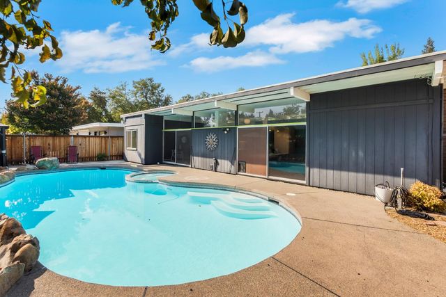 7747 Eastgate Ave, Citrus Heights, CA 95610