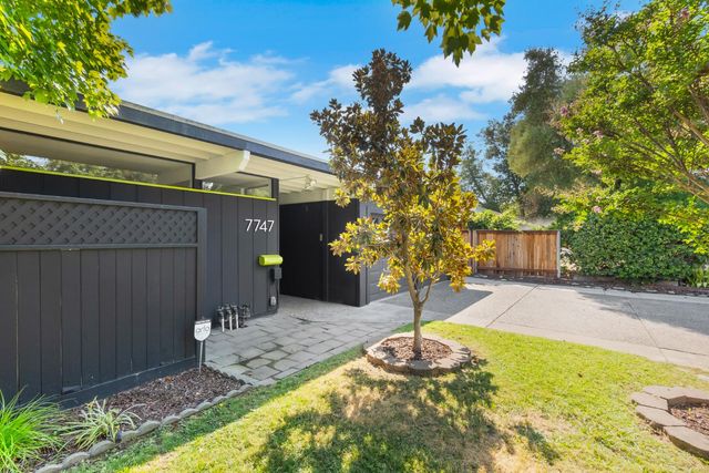 7747 Eastgate Ave, Citrus Heights, CA 95610