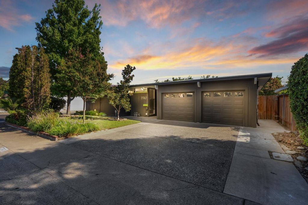 7747 Eastgate Ave, Citrus Heights, CA 95610