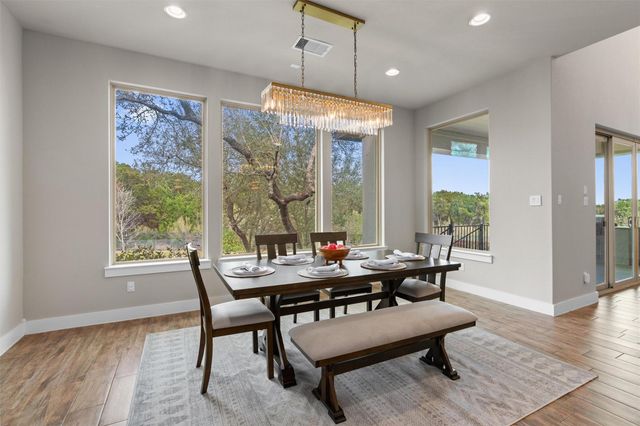 438 Brentwood DR, Austin, TX 78737