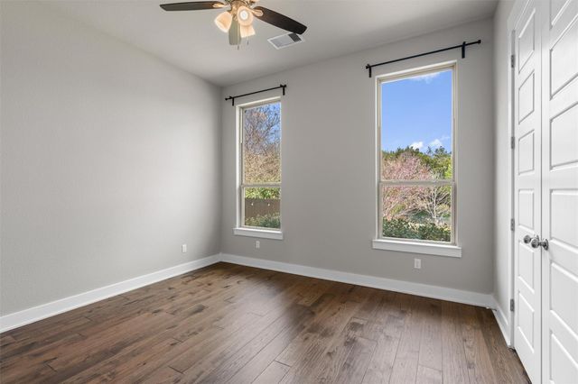 438 Brentwood DR, Austin, TX 78737