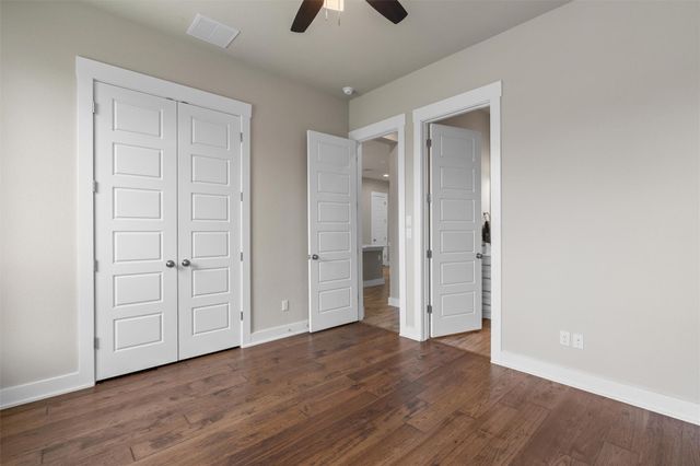 438 Brentwood DR, Austin, TX 78737