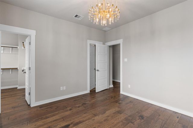 438 Brentwood DR, Austin, TX 78737