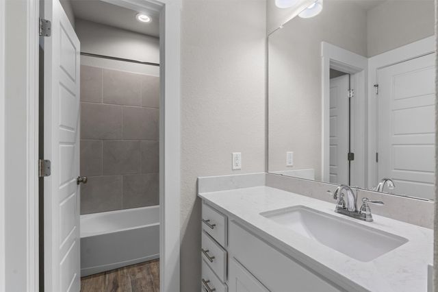 438 Brentwood DR, Austin, TX 78737