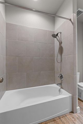 438 Brentwood DR, Austin, TX 78737